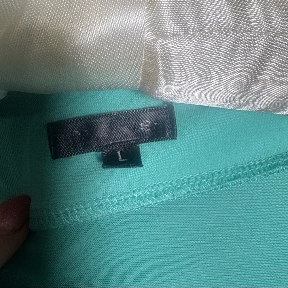 Maurices Turqouise Scoop Neck Flutter Sleeve Top Size Large - Picture 2 of 10